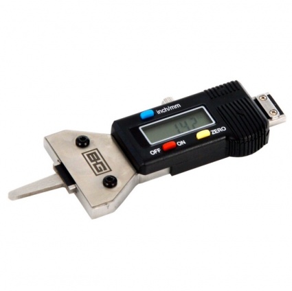 B-G - Digital Tyre Tread Depth Gauge with Case